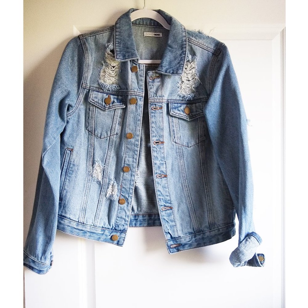 Fashion Nova jean jacket *